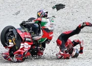 Johann Zarco Alami Kecelakaan Mengerikan yang Sebabkan Fraktur Kecil pada Lutut di GP Catalunya