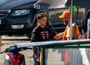 Bezzecchi Minta Maaf Usai Terlibat Insiden dengan Marshal di GP Ceko 2026 di Brno