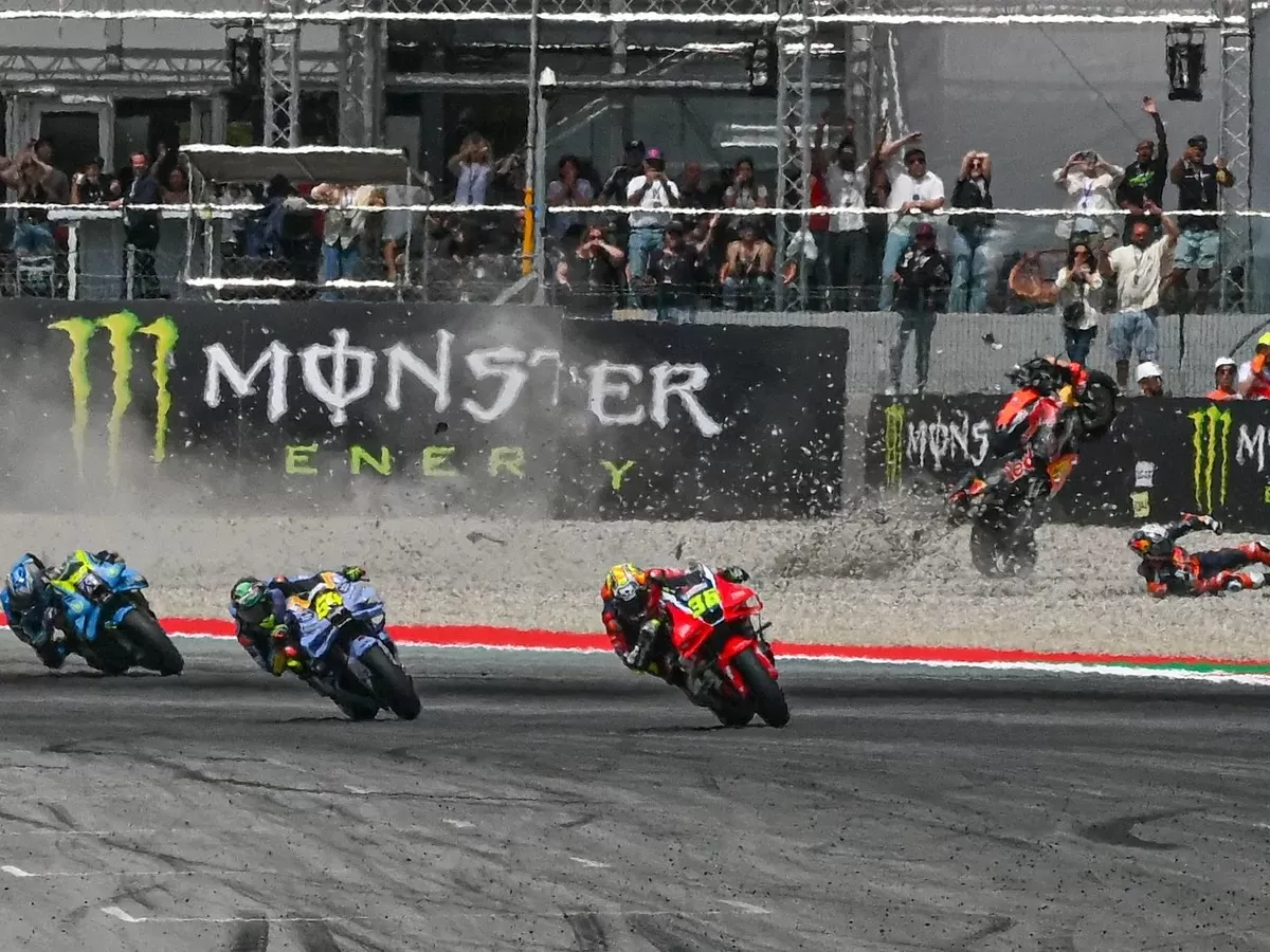 Drama MotoGP Hari Ini! Crash Besar dan Reaksi Pembalap Terbaru